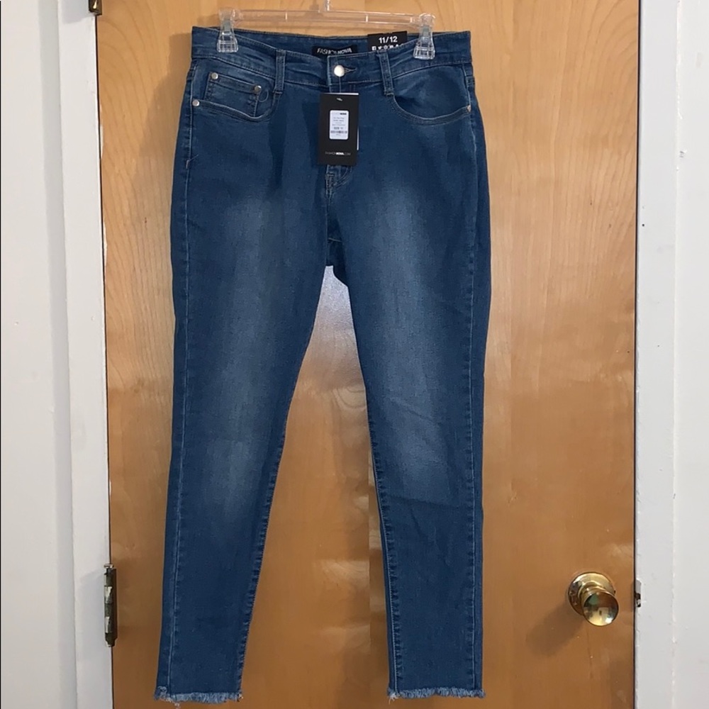Fashion Nova On the Fray Ankle Jeans